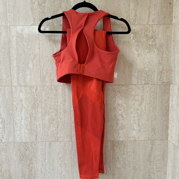 H&M Athletic Sports Bra (Medium) - Soft Red/Coral Orange - Picture 9 of 10